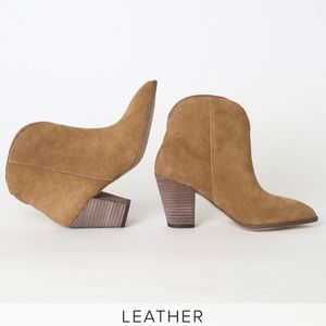 Splendid Paisley Light Brown Suede Leather Pointed-Toe Ankle Booties